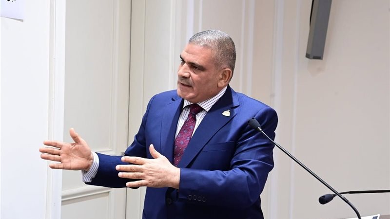  النائب محمد محمود