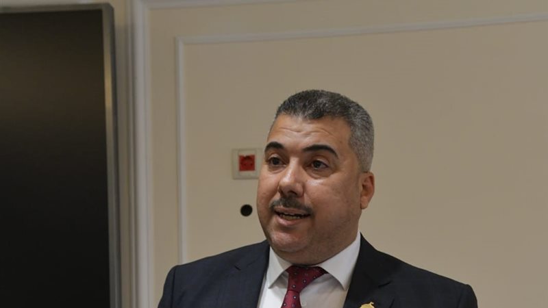  النائب عبداللطيف