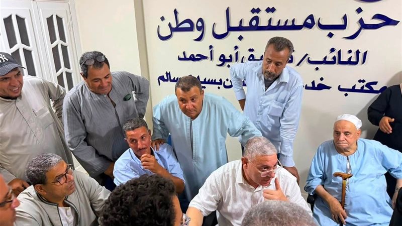 النائب توفيق أبو
