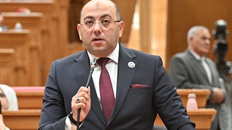 النائب أحمد العطيفي