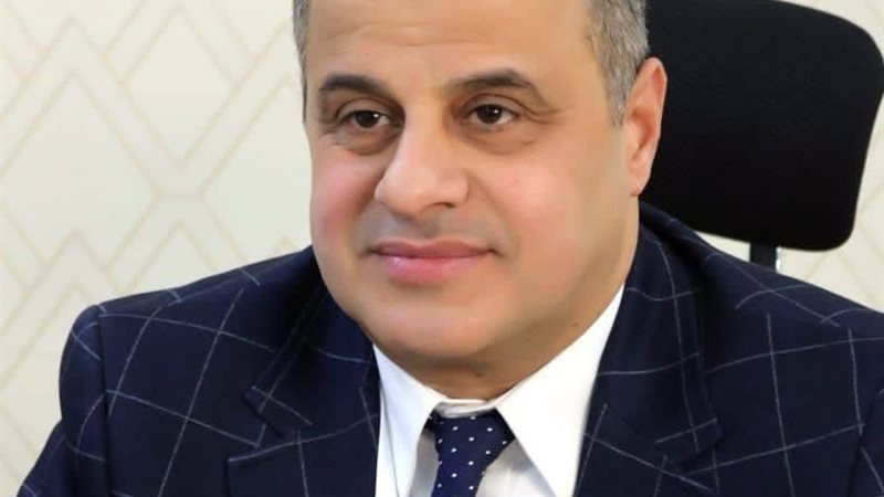 النائب عاصم عبد العزيز