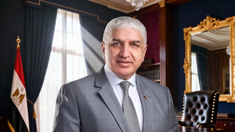 النائب  أشرف سعد