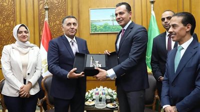 «مستقبل وطن» يسدد مصروفات غير القادرين التعليمية بالقليوبية