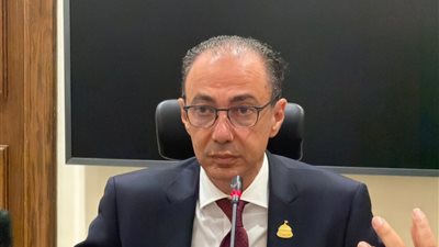 النائب شريف باشا، عن حزب الجبهة الوطنية 