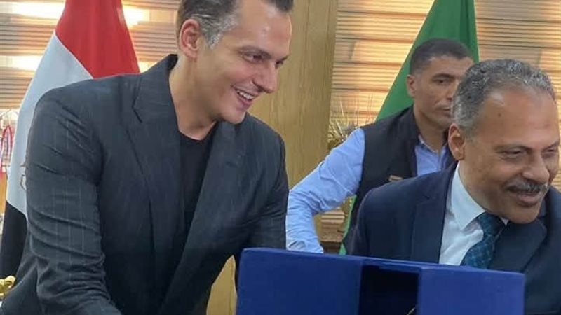 النائب أحمد عبد الجواد،