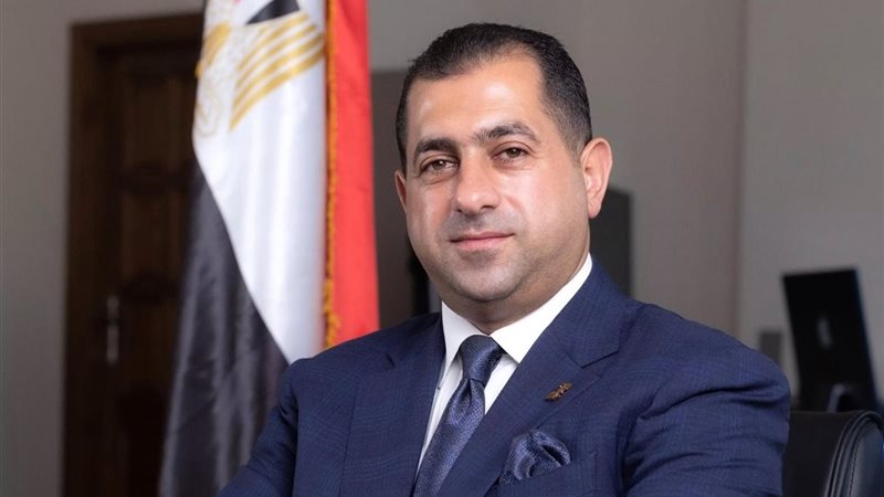 النائب محمود عبادة