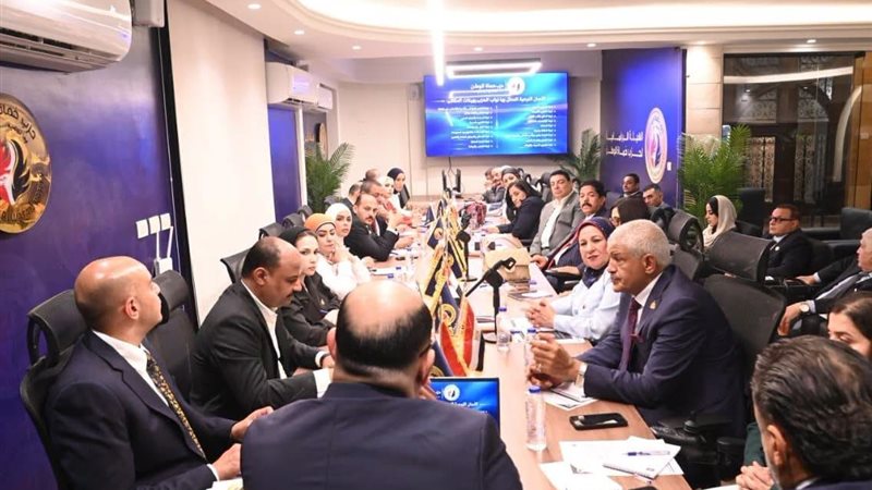 علي سيد معوض يشارك في اجتماع الهيئة البرلمانية 