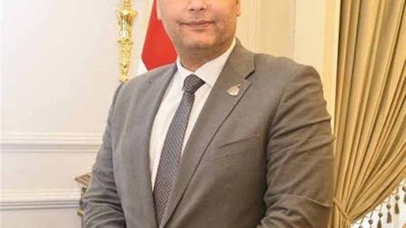 النائب محمد منير